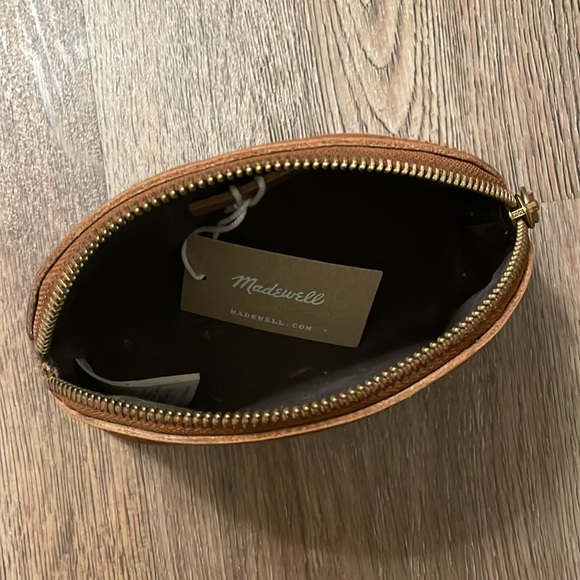 Madewell The Makeup Pouch - Picture 13 of 13
